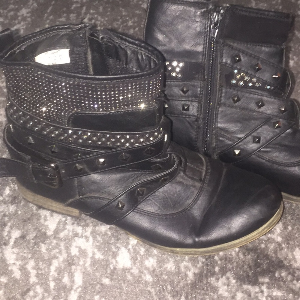 Wanted studded booties